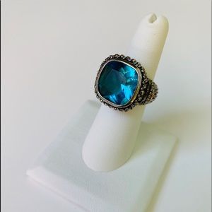 AQUAMARINE GEMSTONE RING